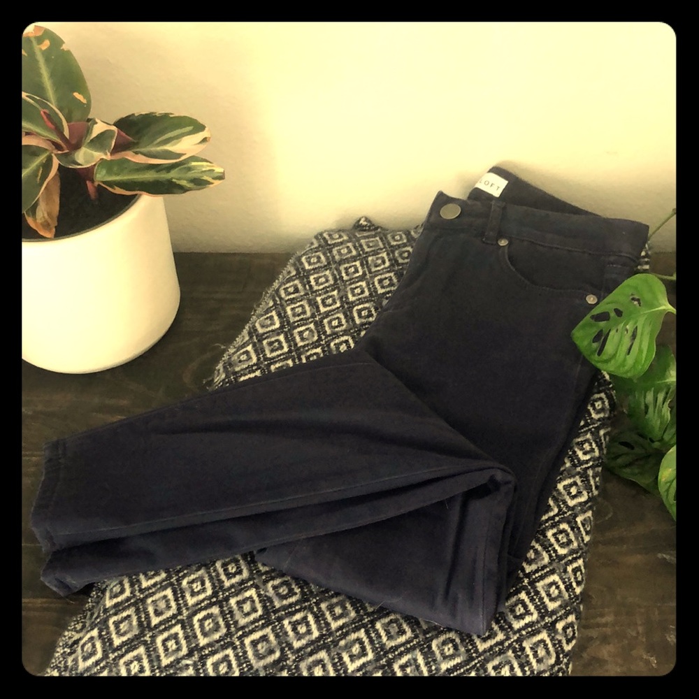 Loft skinny pants in navy